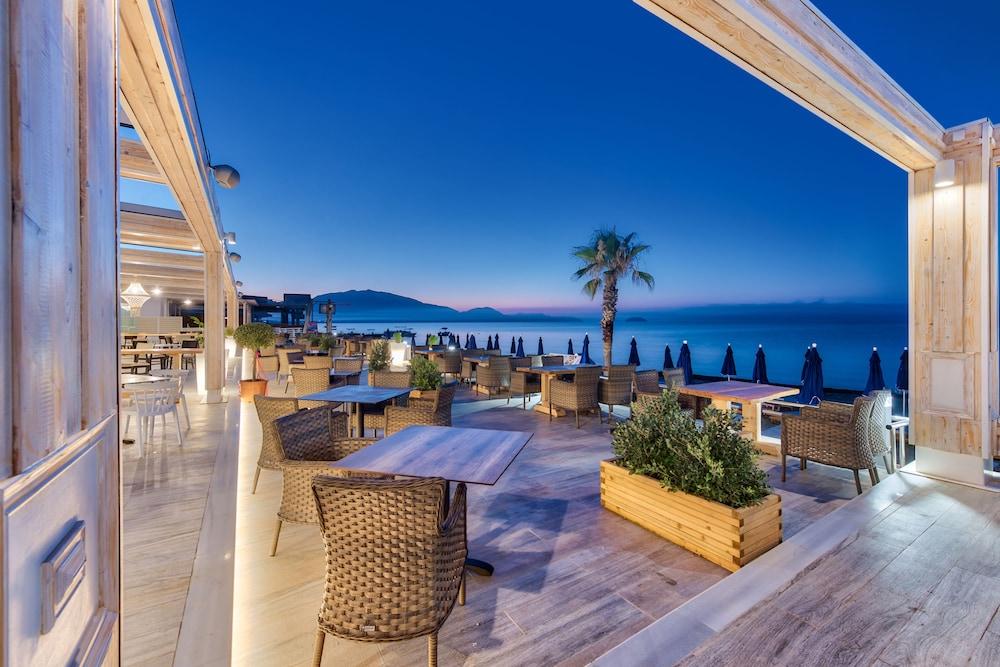 Mandala Seafront Suites Laganas Buitenkant foto